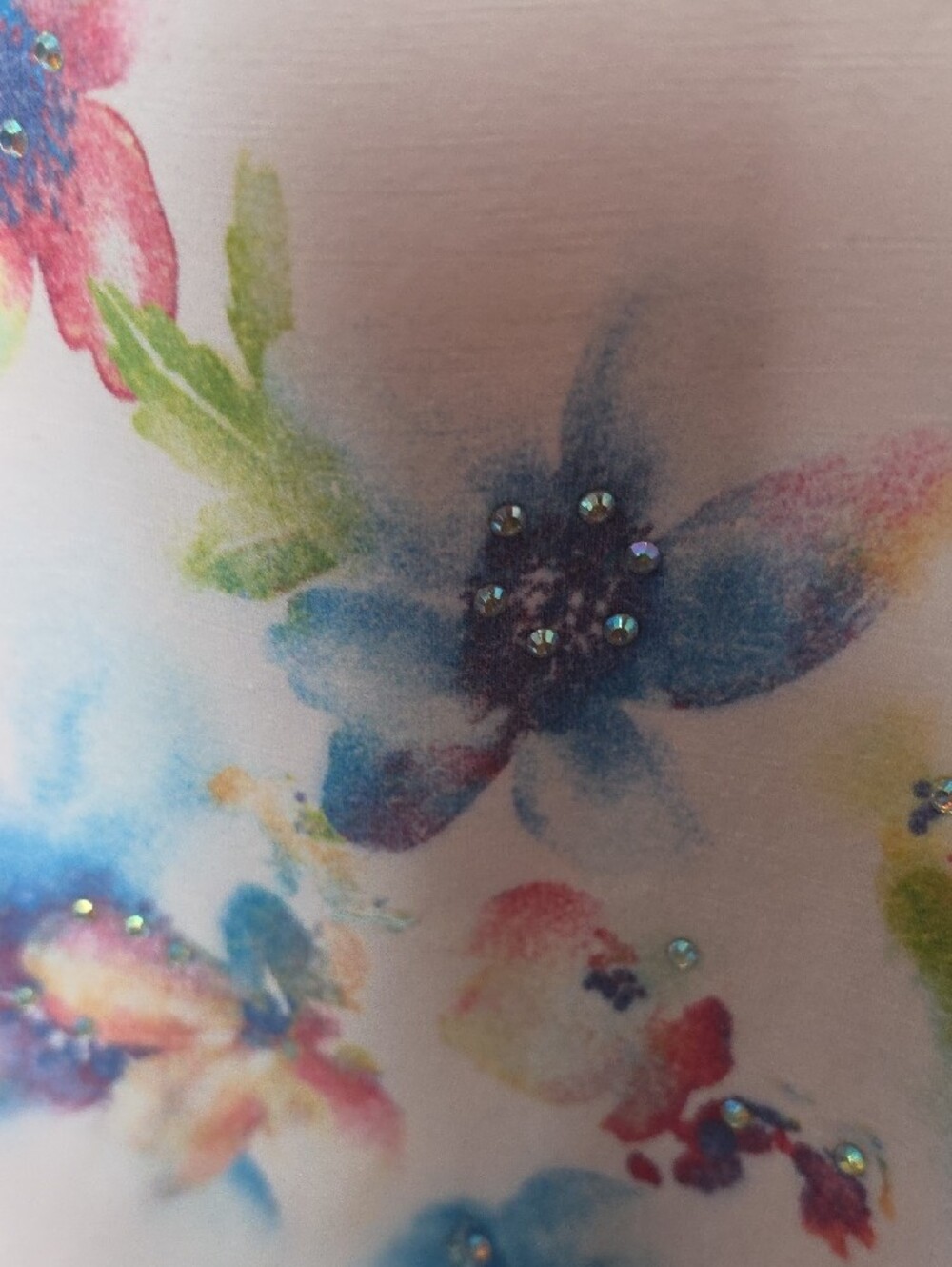 Quacker Factory Pink Floral V-Neck Top - Picture 2 of 6